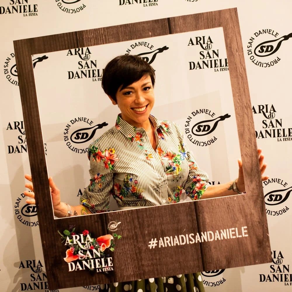 Rubina Rovini a un evento del Consorzio del Prosciutto di San Daniele.